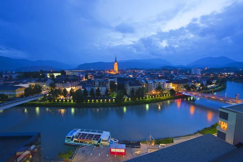 Apartment In Warmbad Villach Bagian luar foto